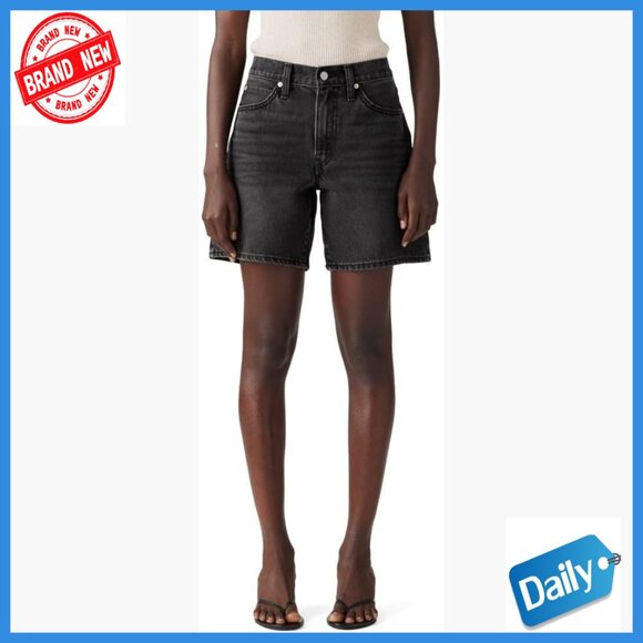 Vintage-Inspired Mid Rise Denim Shorts with Utility Pocket
